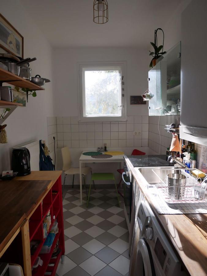 Private Room In The Centre Of Берлин Экстерьер фото